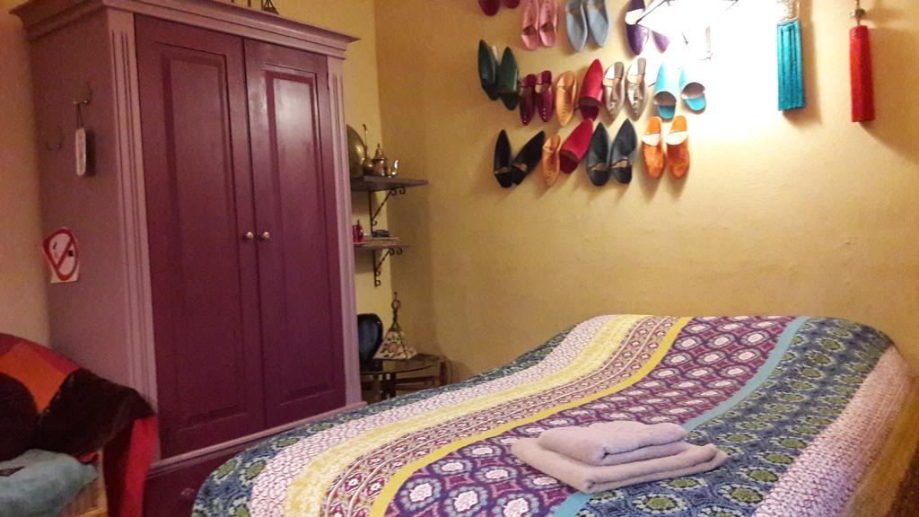 B&B Le Bonimenteur Шарлероа Екстериор снимка