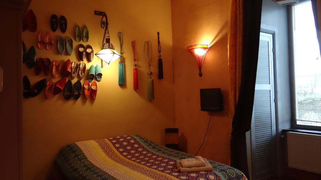 B&B Le Bonimenteur Шарлероа Екстериор снимка