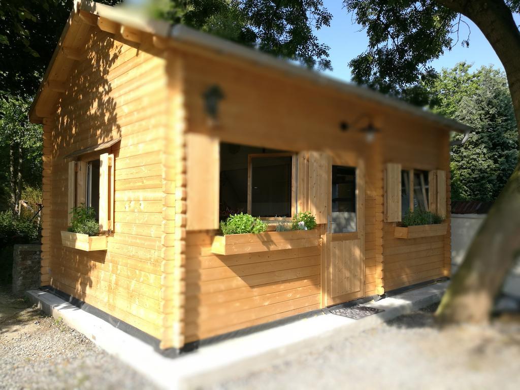 B&B Le Bonimenteur Шарлероа Екстериор снимка